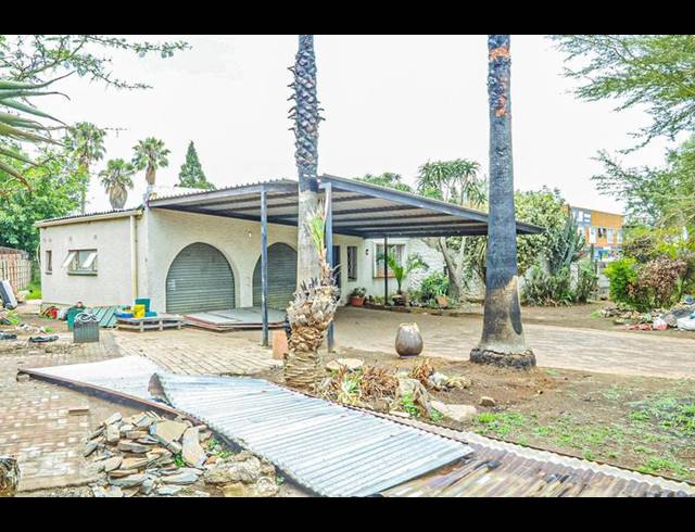 3 BEDROOM HOUSE FOR SALE IN CRESSLAWN